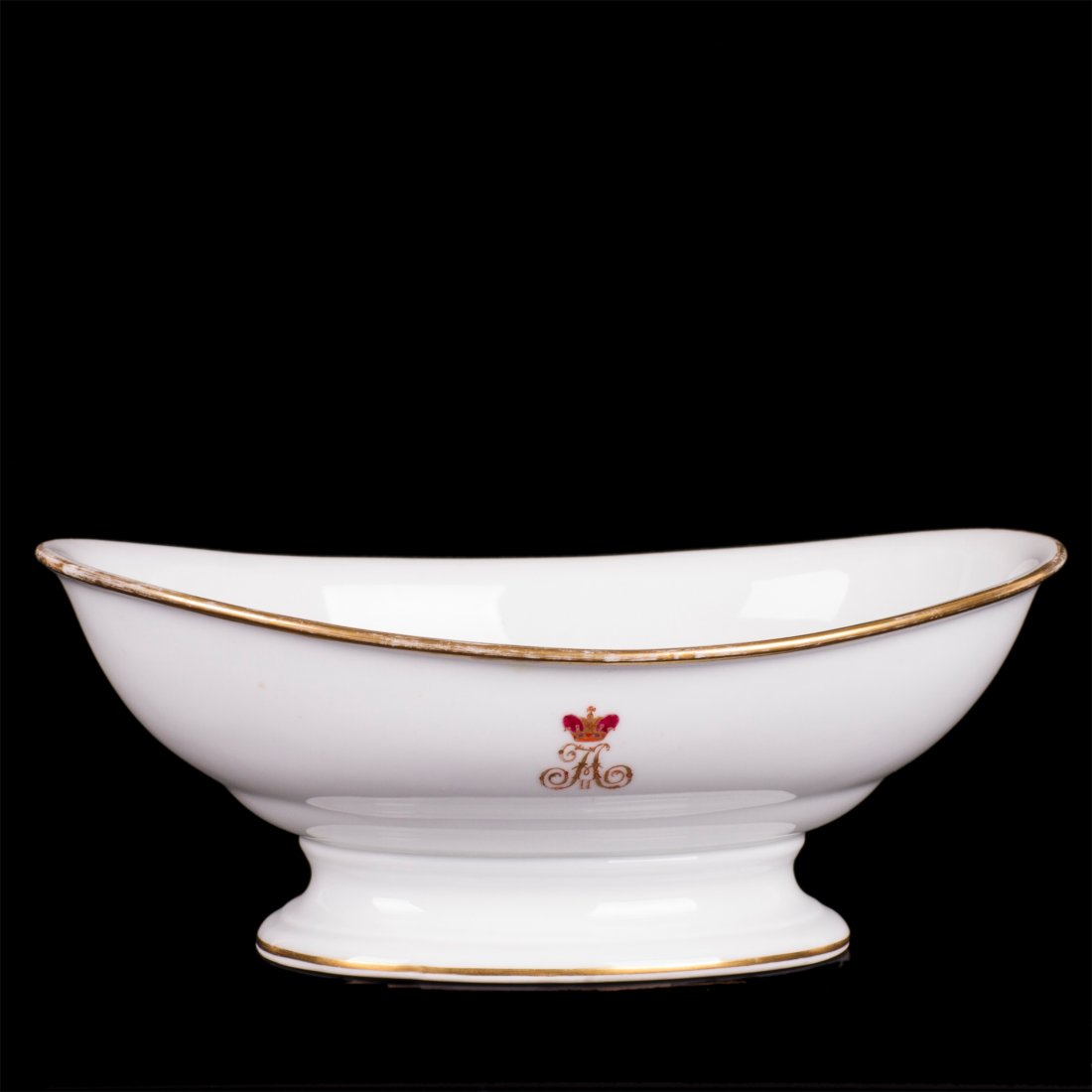 Russian porcelain and gold pattern salad bowl — image 1
