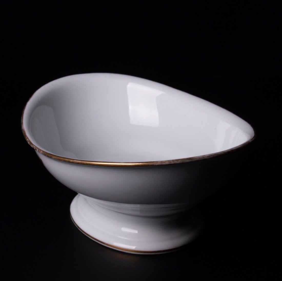 Russian porcelain and gold pattern salad bowl — image 6