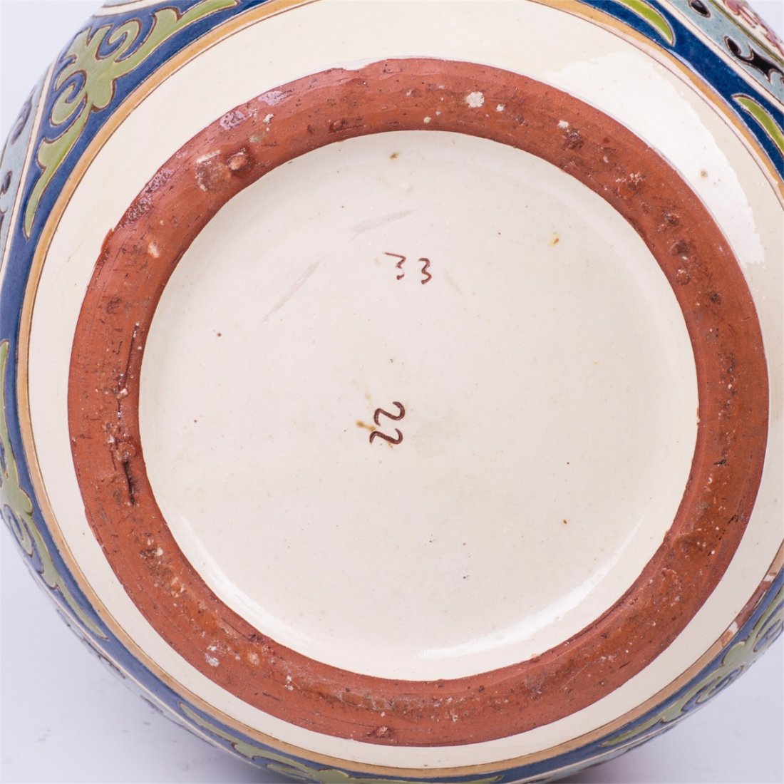 Russian majolika vase with arabesque decor — image 4