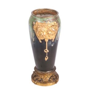 Antique French porcelain vase with bronze inserts — image 1