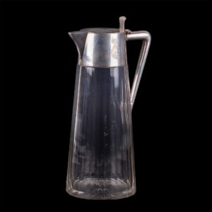Massive German claret jug with coat of arms — image 1
