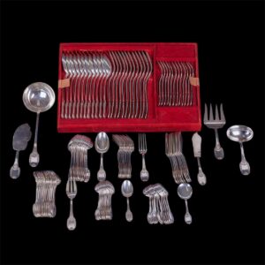 Antique silver serving set of 135 pieces — image 1