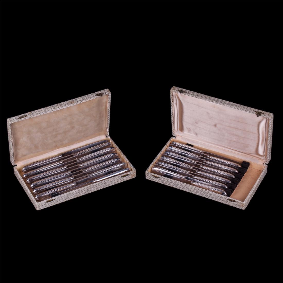Antique silver serving set of 135 pieces — image 2