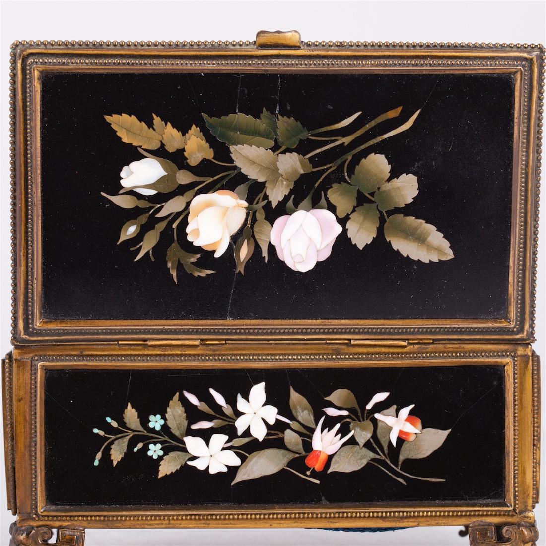 Late 19th century Italian Pietra dura casket — image 3