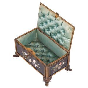 Late 19th century Italian Pietra dura casket — image 5