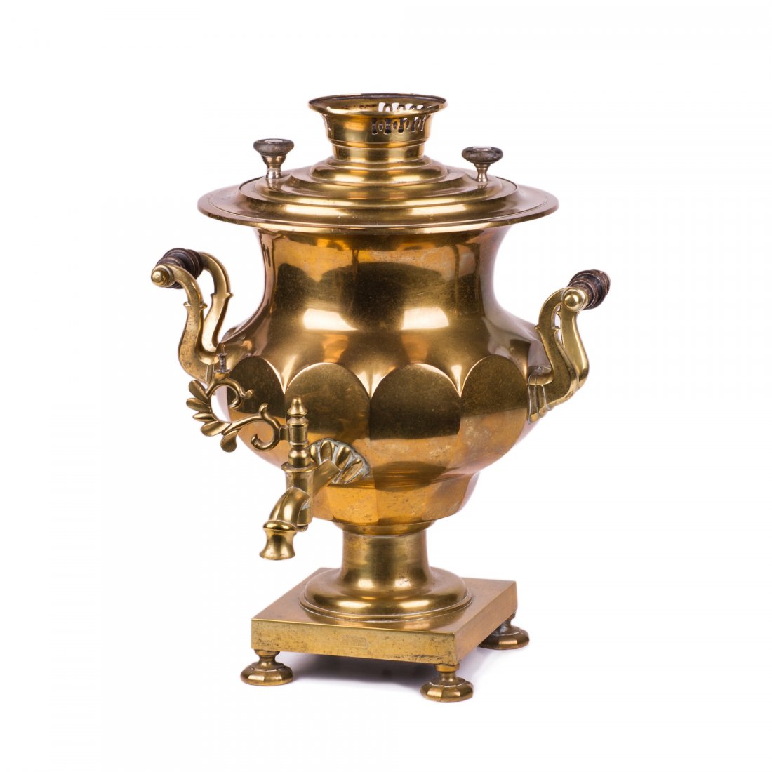 Russian brass samovar in the shape of "vase" — image 1