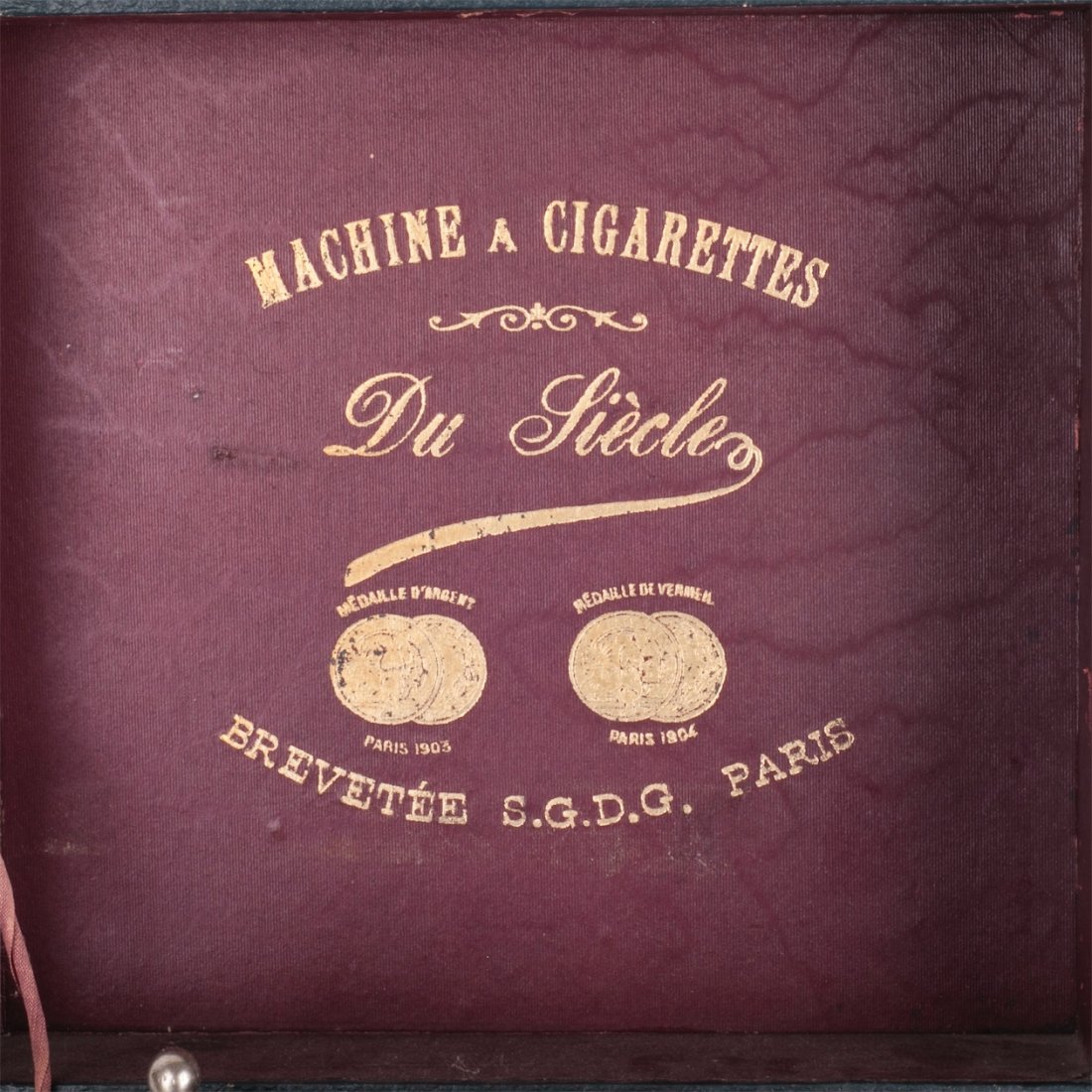 Antique French cigarette rolling machine — image 2