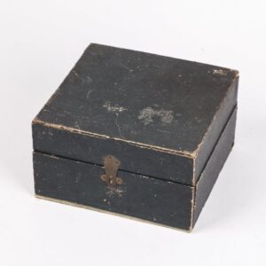 Antique French cigarette rolling machine — image 5