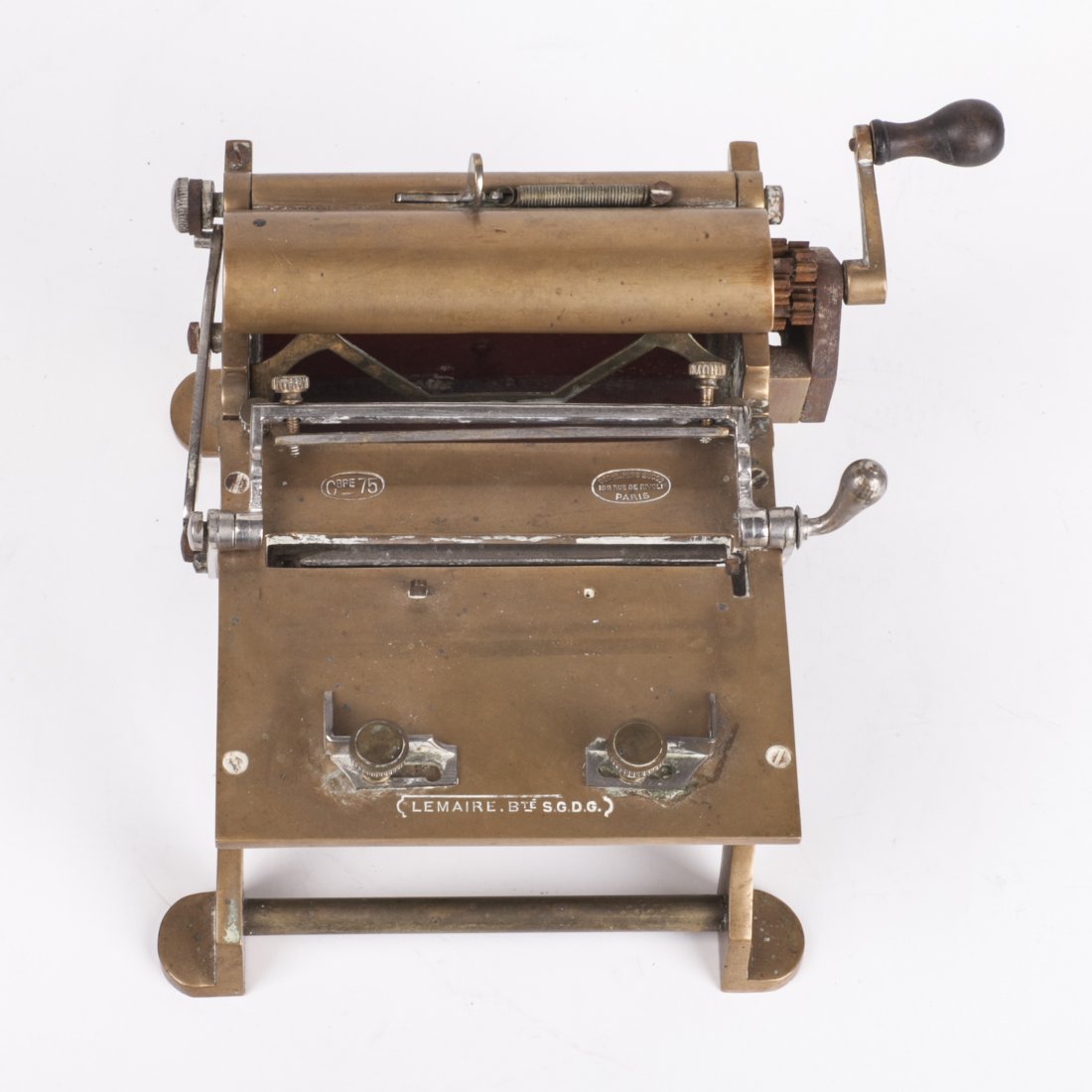 Antique French cigarette rolling machine — image 2