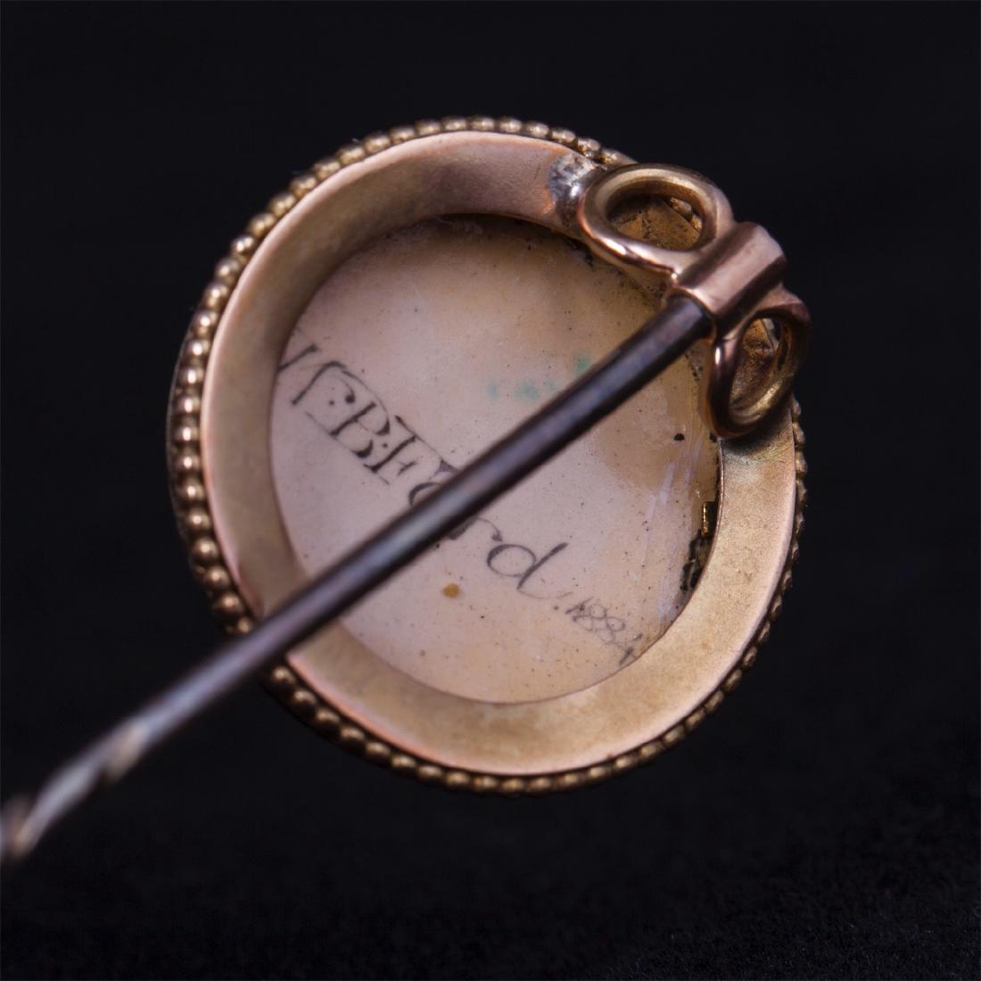 Gold and porcelain pin with Jack Russel dog head — image 4