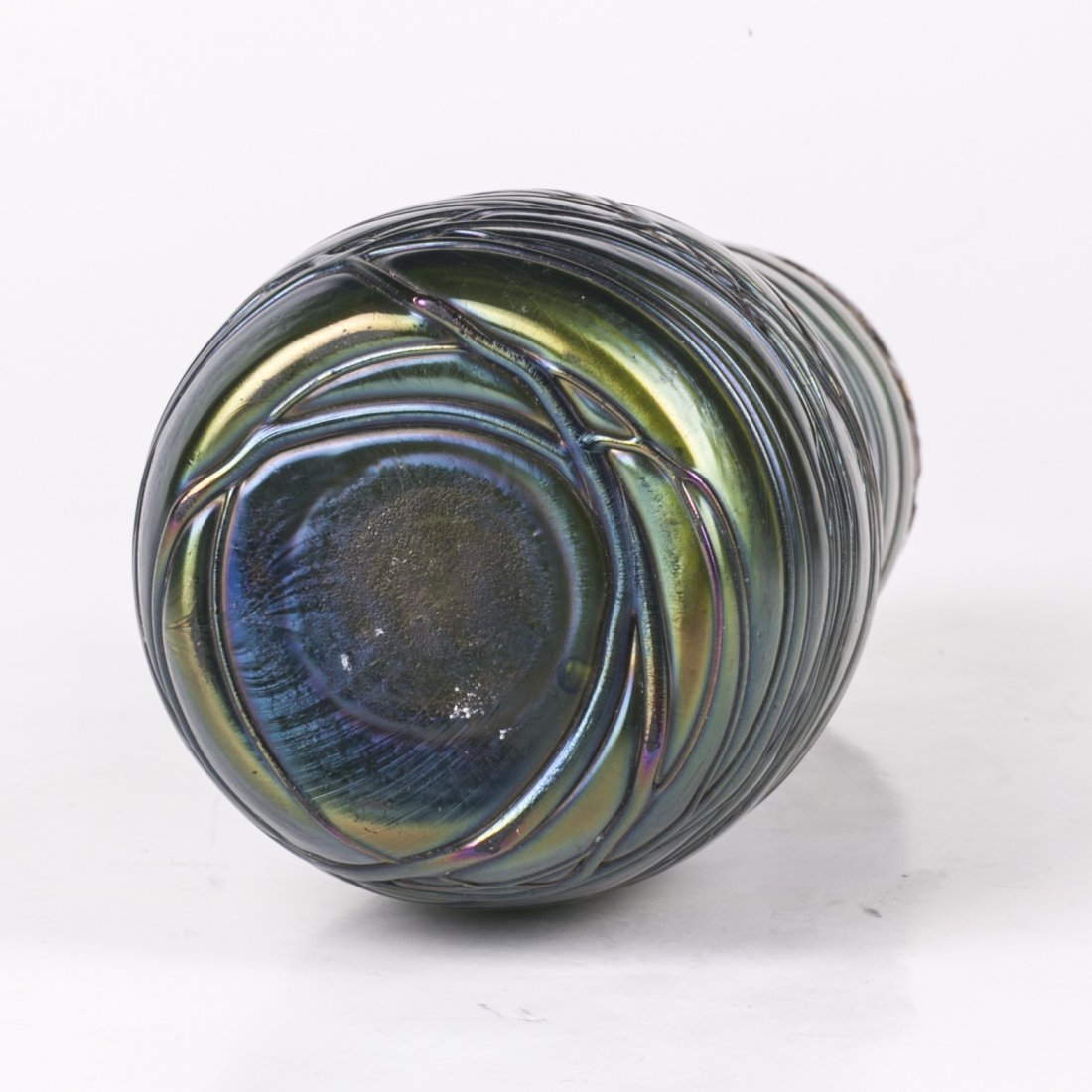 Antique Loetz Art nouveau green glass vase — image 3