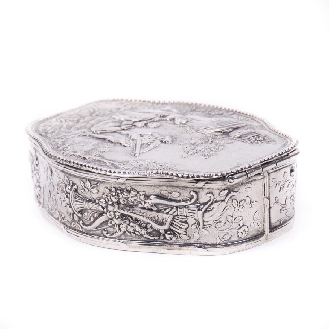 Antique German silver box with gallant scenes — image 2
