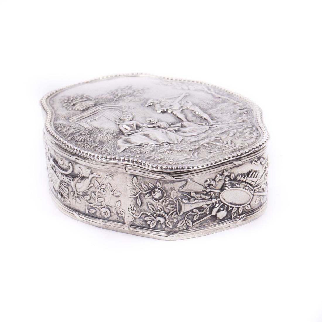 Antique German silver box with gallant scenes — image 3