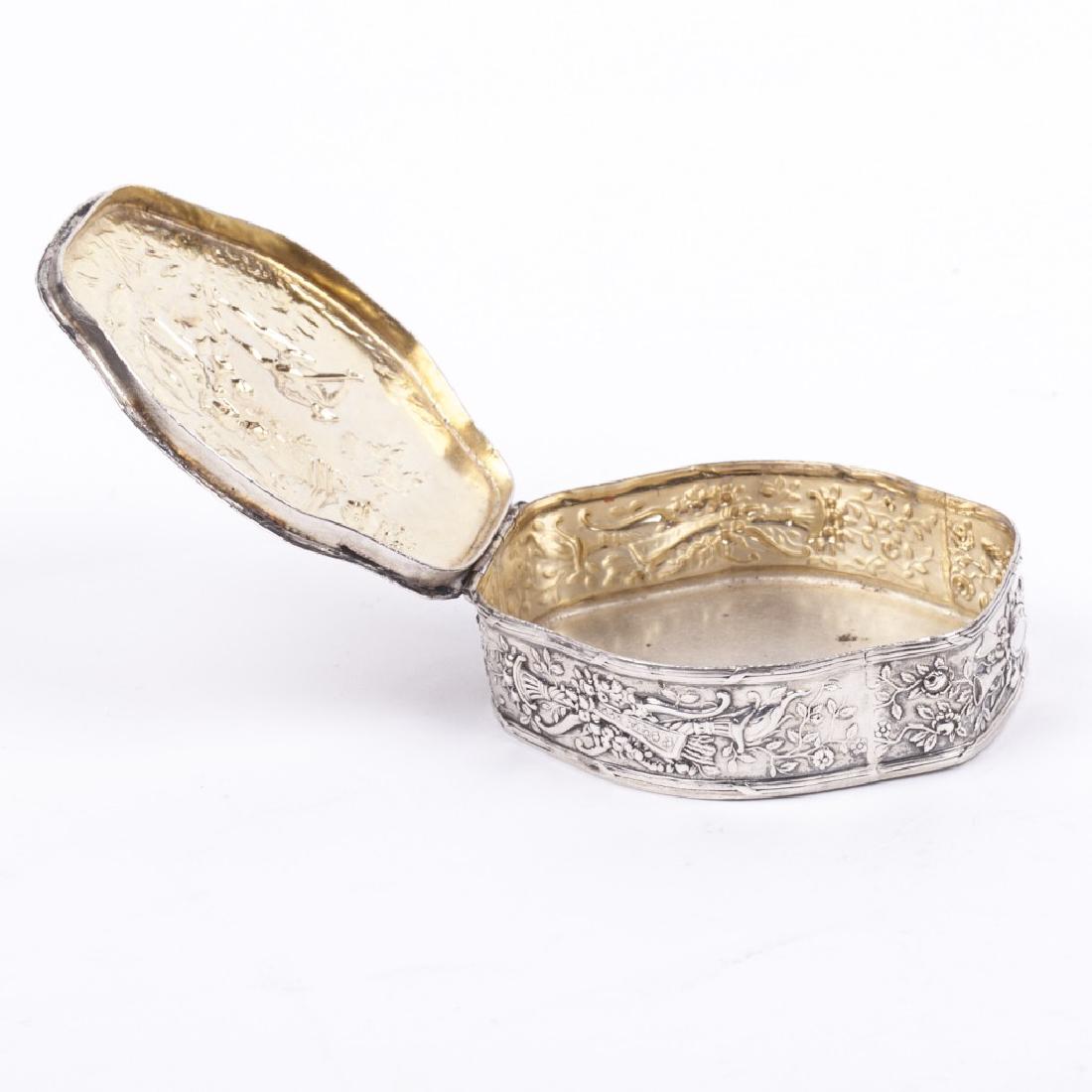 Antique German silver box with gallant scenes — image 4