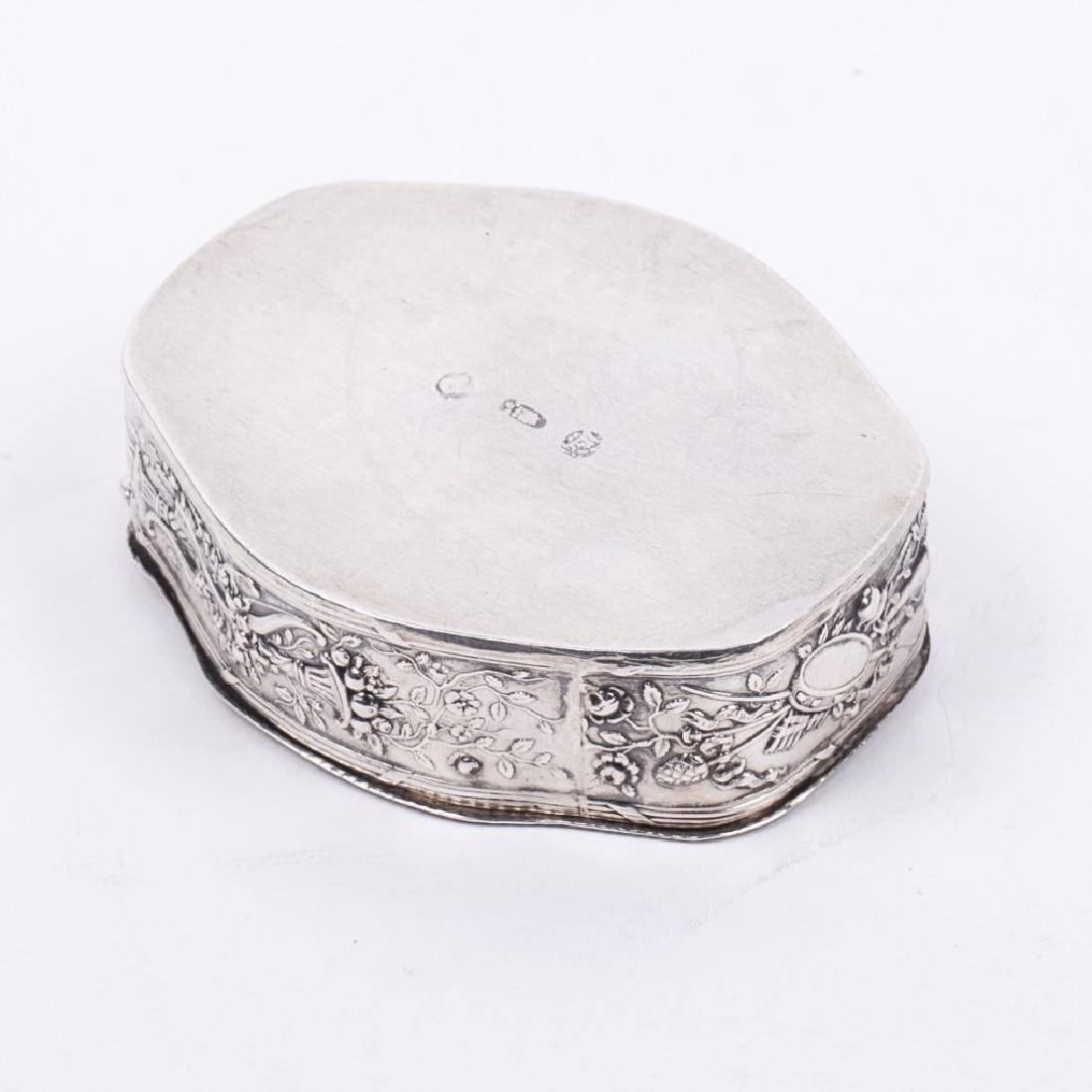 Antique German silver box with gallant scenes — image 6