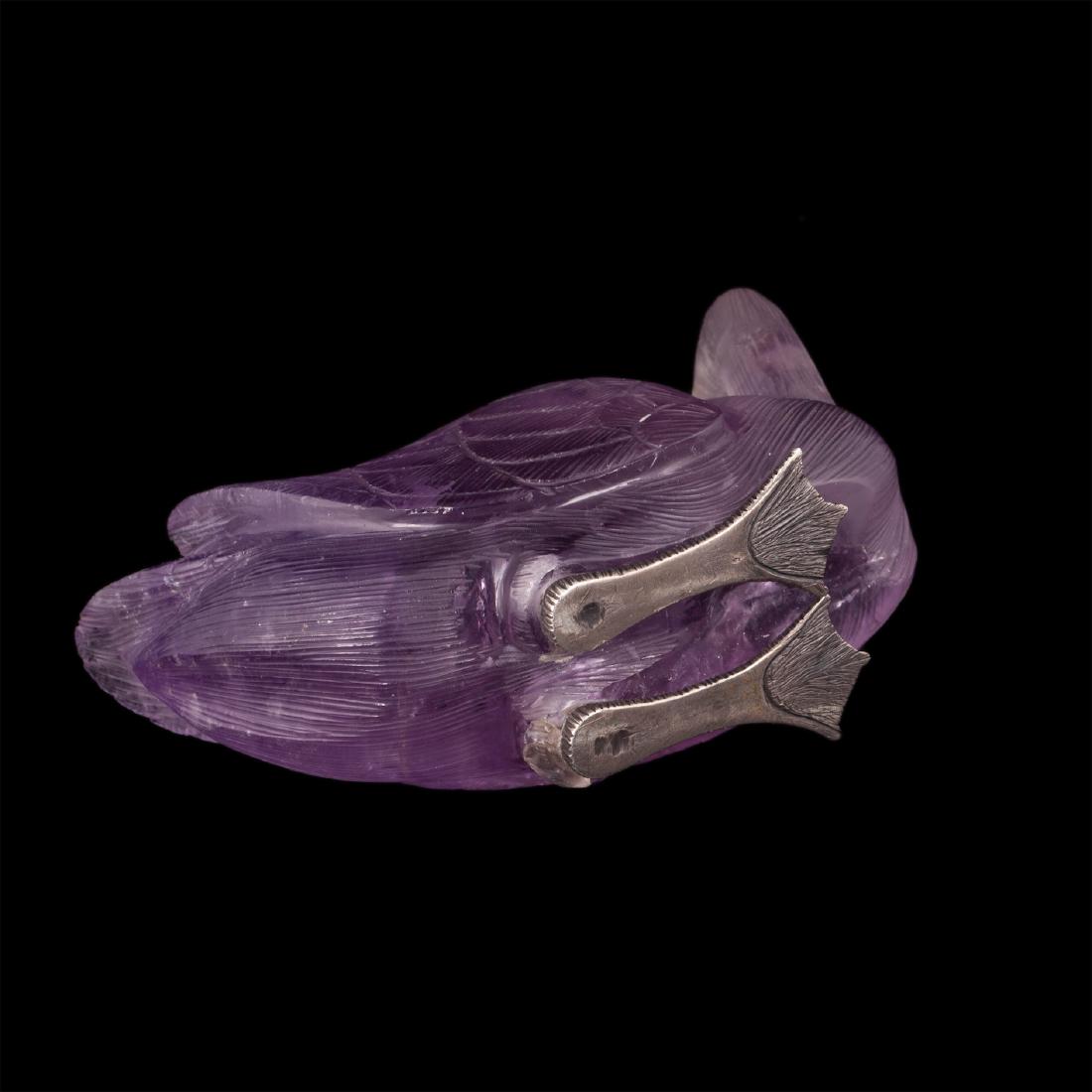 Swan figure made of amethyst with silver legs — image 4