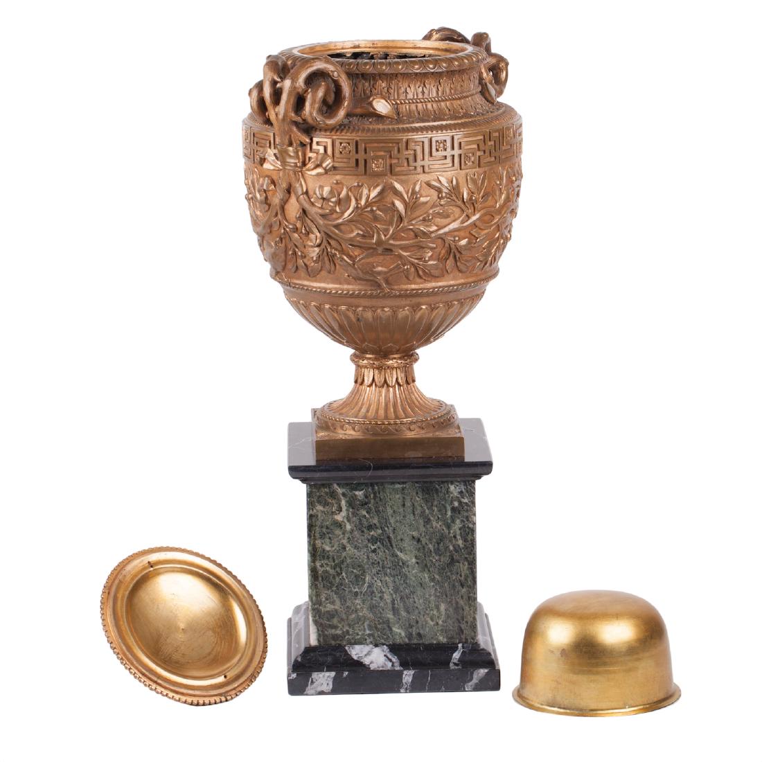 Impressive Italian bronze vase by B. Bochetti — image 3