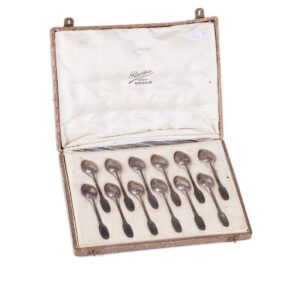 Antique French silver set of 12 tea spoons in a box — image 1