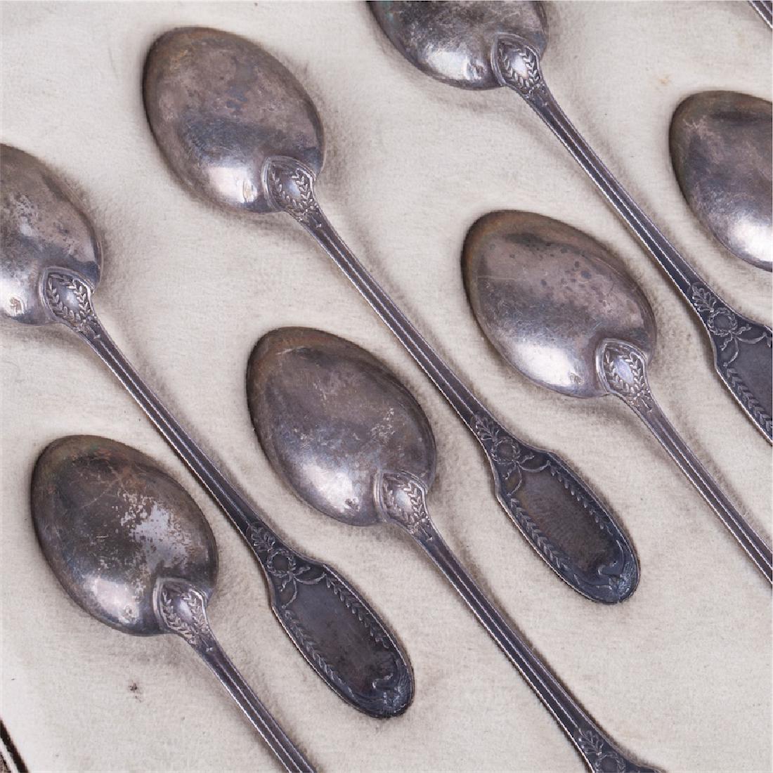 Antique French silver set of 12 tea spoons in a box — image 3