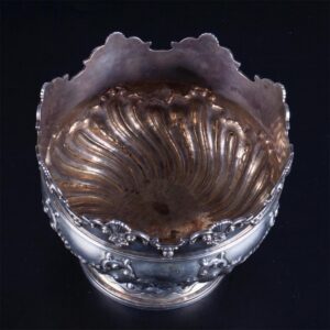 Antique silver candy dish with a carved edging — image 4