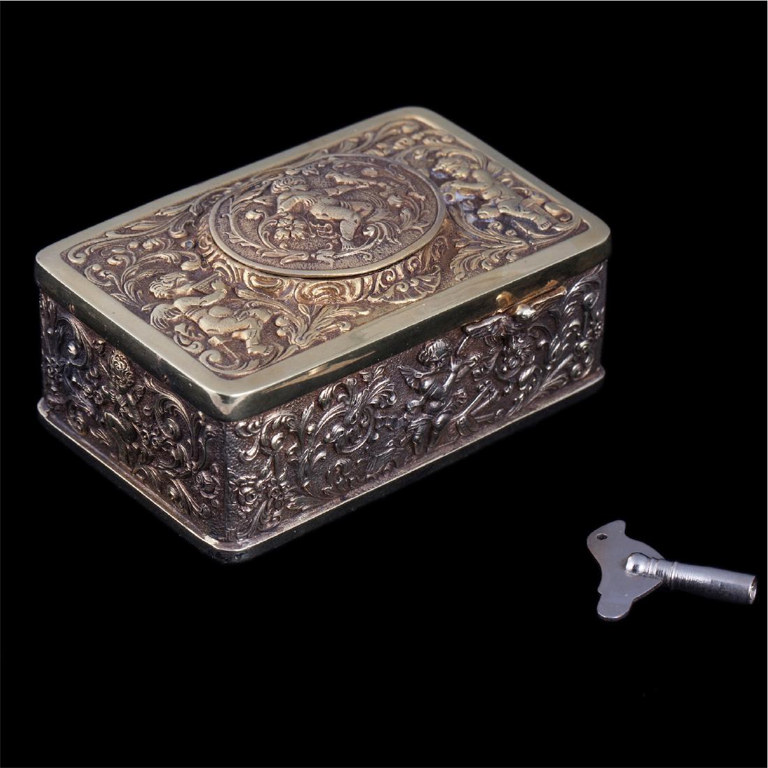 Antique music box with singing bird — image 1