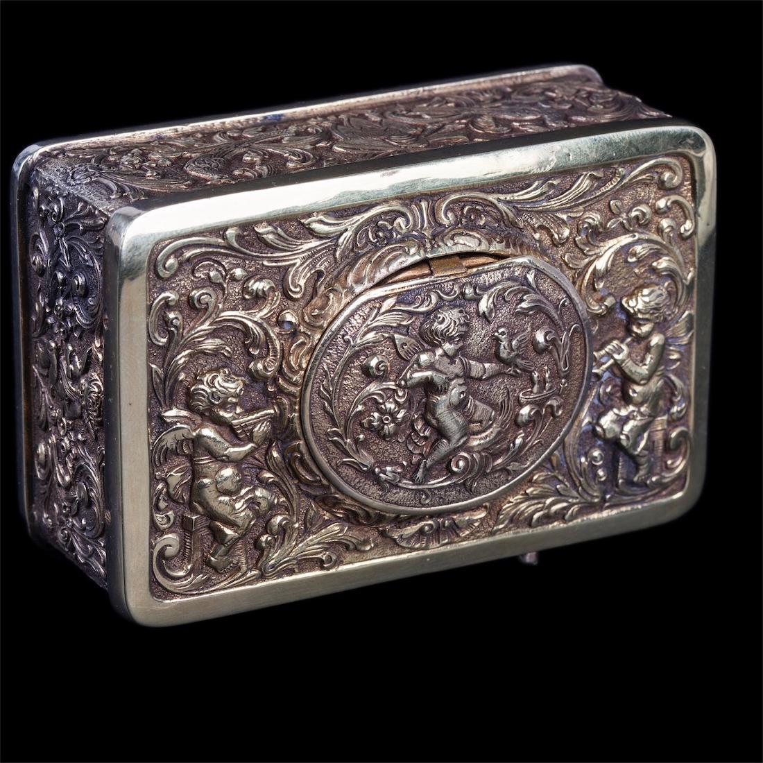 Antique music box with singing bird — image 2