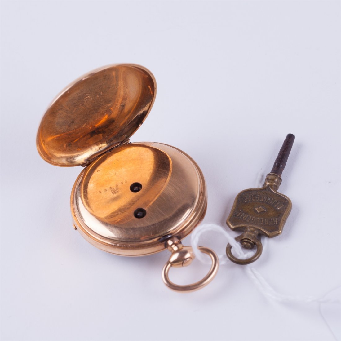 Open face gold pocket watch witch key. — image 5