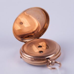 Open face gold pocket watch witch key. — image 4