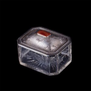 Silver mounted glass jewelry box with cornelian stone — image 1
