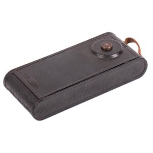 Old portable patifone in a shape of camera — image 4