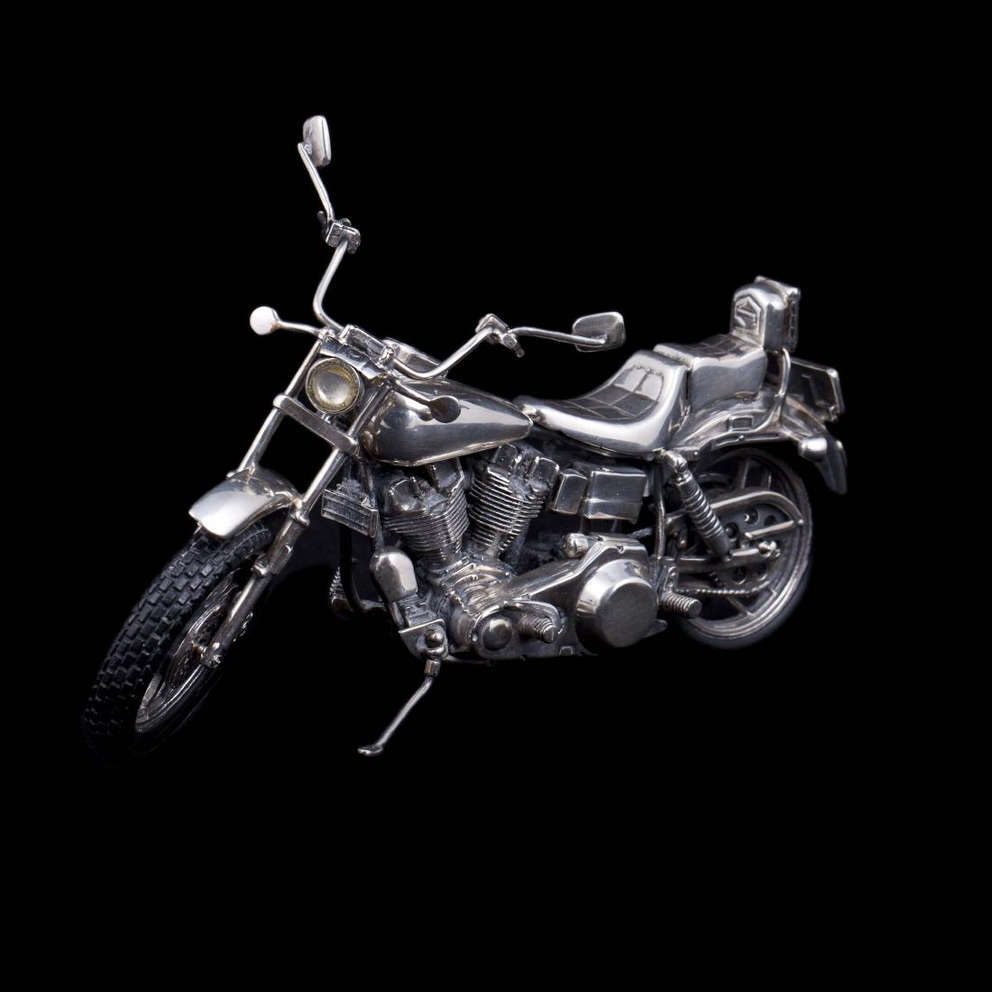 Model of silver bike by Medusa Ora — image 1