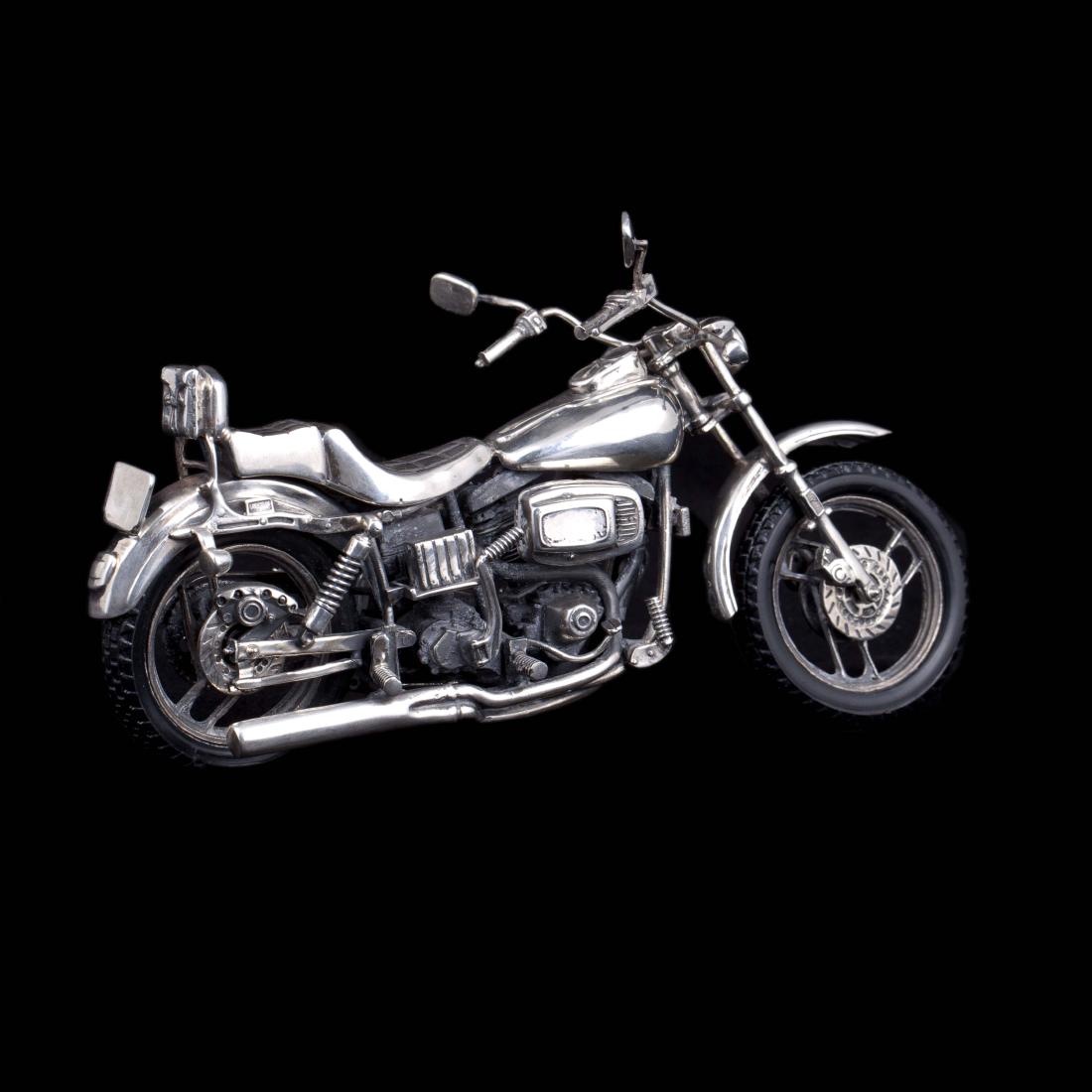 Model of silver bike by Medusa Ora — image 2