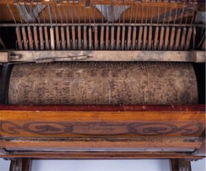 Antique barrel piano with coin, for Pubs — image 7