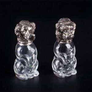 Antique pair of salt and pepper shakers. 1920-40. — image 1