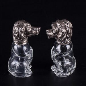 Antique pair of salt and pepper shakers. 1920-40. — image 2