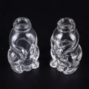 Antique pair of salt and pepper shakers. 1920-40. — image 5