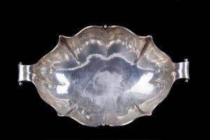 Huge antique silver fruit bowl — image 3