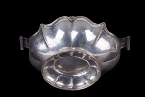 Huge antique silver fruit bowl — image 4