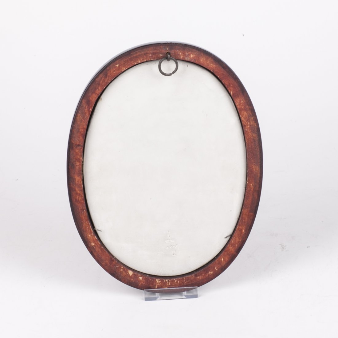 Plaque with a portrait of the violinist in a wooden — image 3