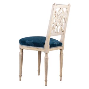 18th century French chair with Marie Antoinette — image 4