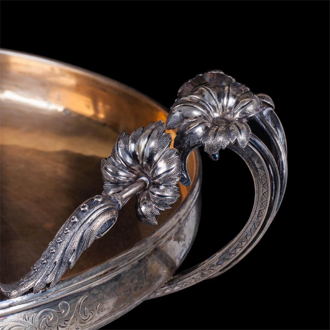 Massive silver figural centerpiece. L.Larson&Co — image 3
