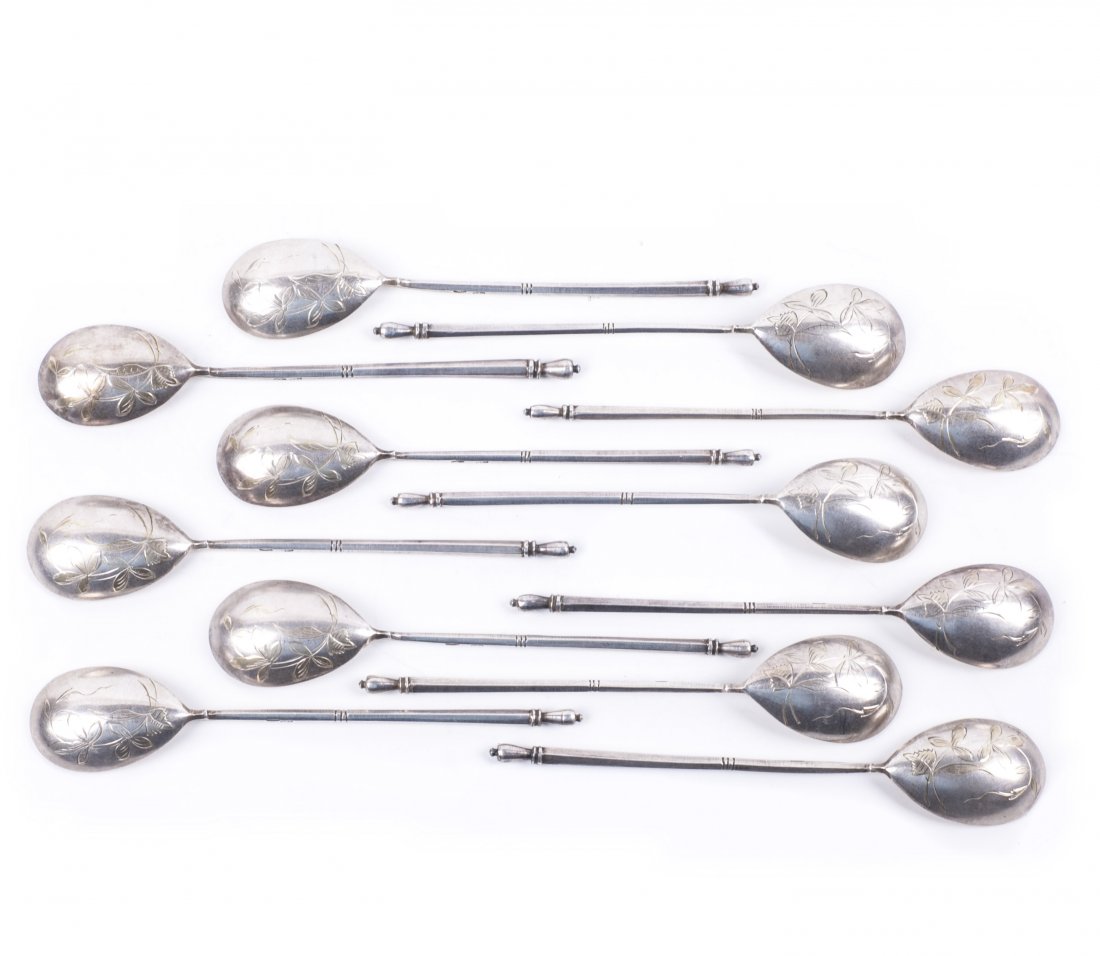 Russian silver set of 12 tea spoons — image 1