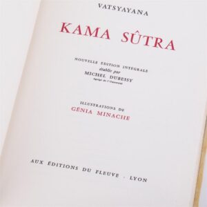 Kamasutra book in a green velvet case — image 3