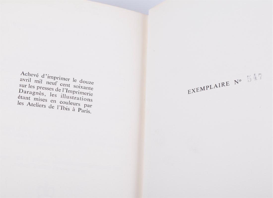 Kamasutra book in a green velvet case — image 4