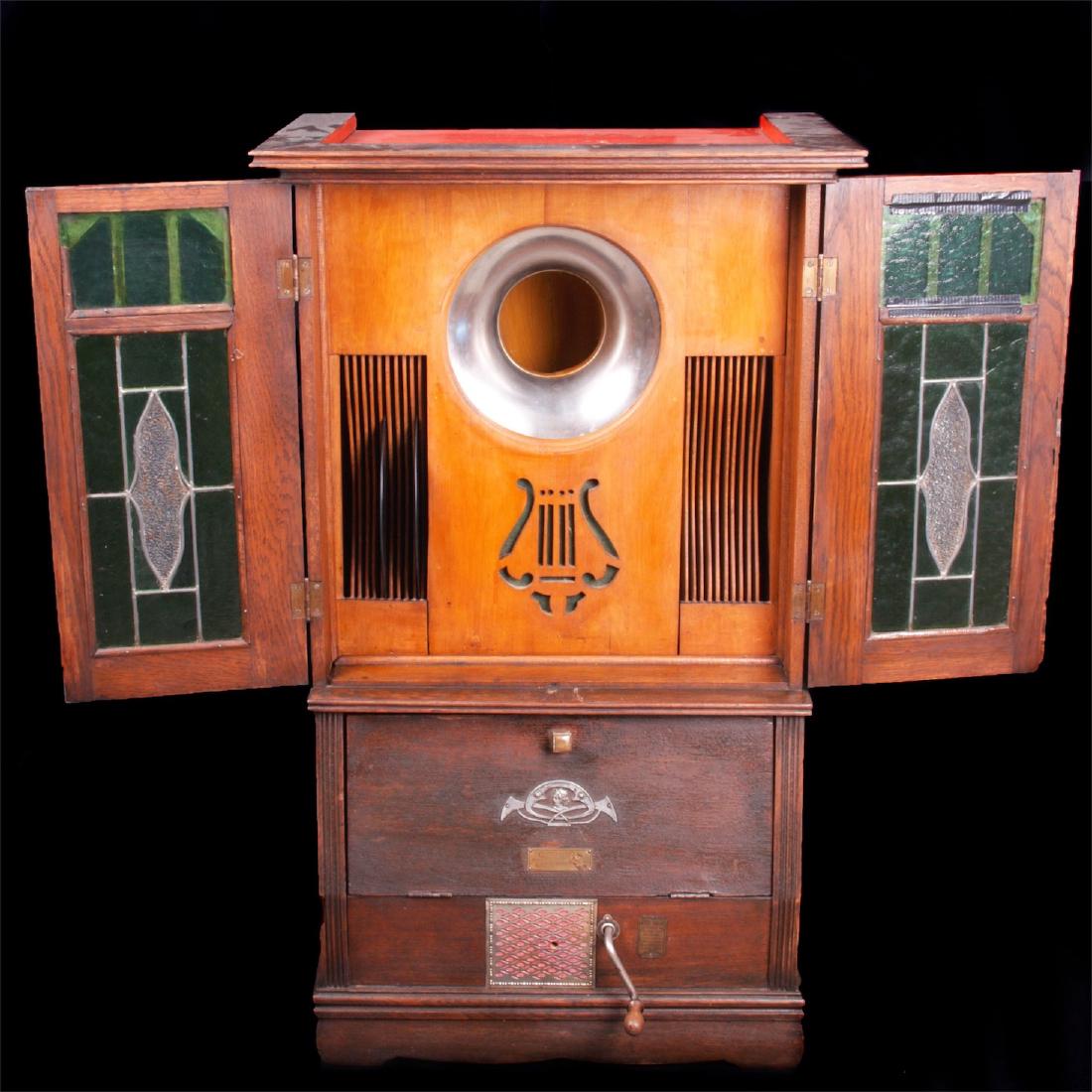 Antique German cabinet gramophone — image 3