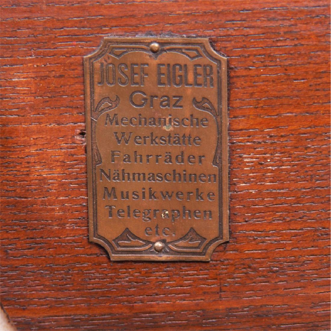 Antique German cabinet gramophone — image 7