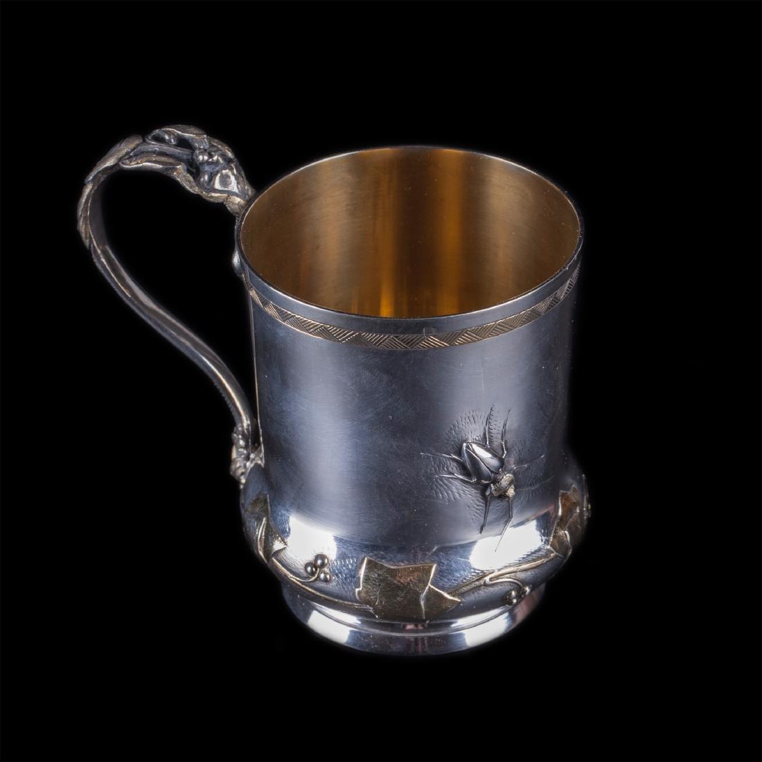 Magnificent antique silver cup applied with a bug — image 1