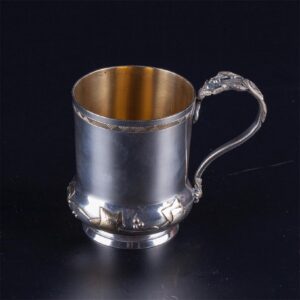 Magnificent antique silver cup applied with a bug — image 2