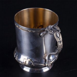 Magnificent antique silver cup applied with a bug — image 4