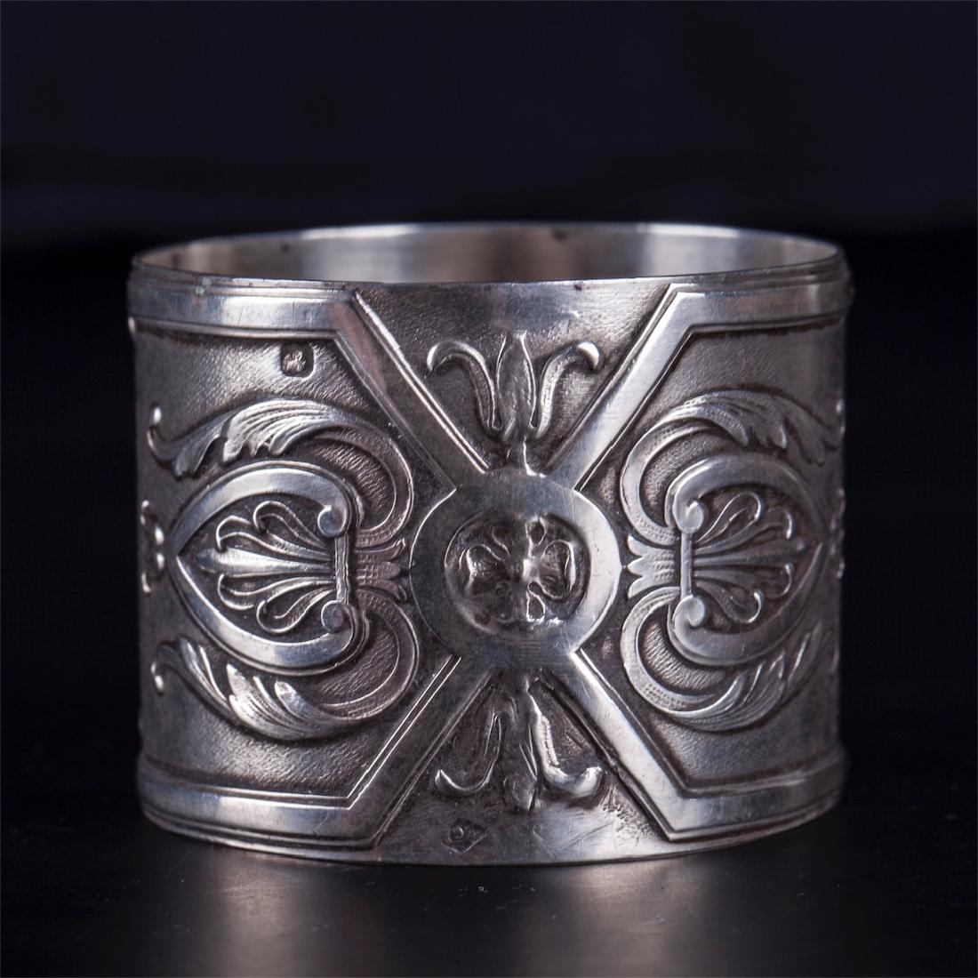 Antique French engraved silver napkin ring — image 2